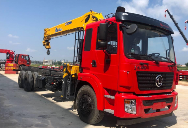 匠心工艺 东风12吨随车吊 厂家直销 全国包上牌 匠心工艺 东风12吨随车吊 厂家直销 全国包上牌